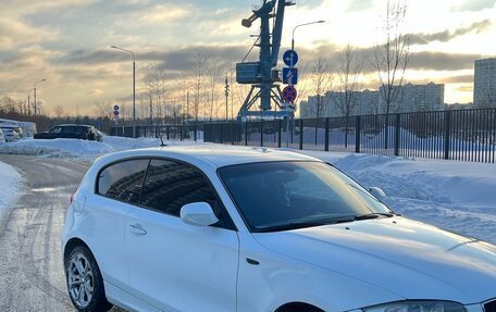 BMW 1 серия, 2011 год, 750 000 рублей, 2 фотография