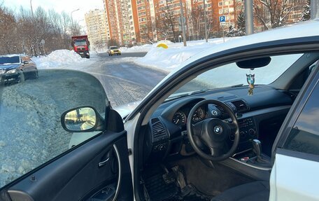 BMW 1 серия, 2011 год, 750 000 рублей, 7 фотография