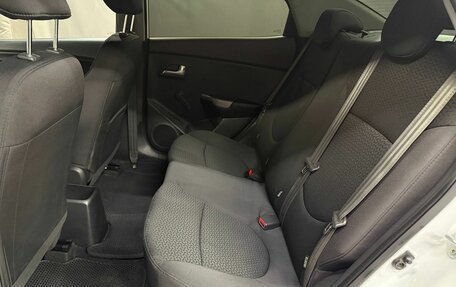 KIA Rio III рестайлинг, 2017 год, 999 999 рублей, 11 фотография