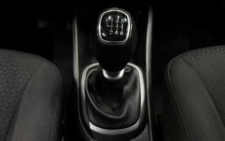 KIA Rio III рестайлинг, 2017 год, 999 999 рублей, 16 фотография