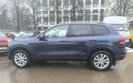 Volkswagen Touareg III, 2010 год, 1 700 000 рублей, 2 фотография