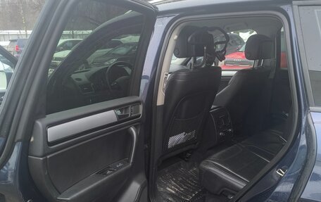 Volkswagen Touareg III, 2010 год, 1 700 000 рублей, 7 фотография