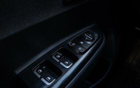 KIA Rio IV, 2020 год, 1 399 000 рублей, 18 фотография