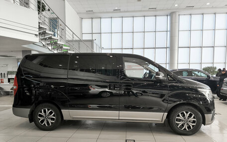 Hyundai H-1 II рестайлинг, 2019 год, 2 995 000 рублей, 4 фотография