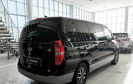 Hyundai H-1 II рестайлинг, 2019 год, 2 995 000 рублей, 5 фотография