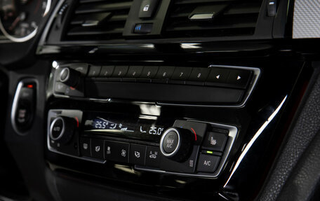 BMW 3 серия, 2017 год, 2 288 000 рублей, 12 фотография