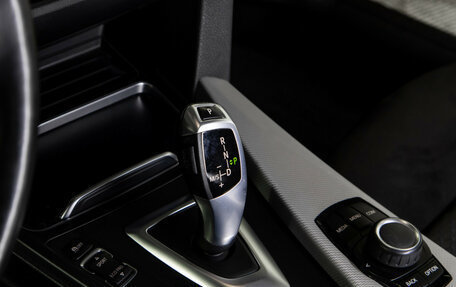 BMW 3 серия, 2017 год, 2 288 000 рублей, 14 фотография