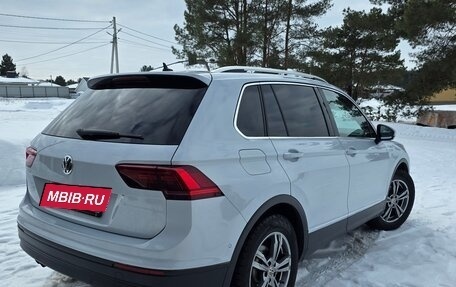 Volkswagen Tiguan II, 2018 год, 2 340 000 рублей, 5 фотография