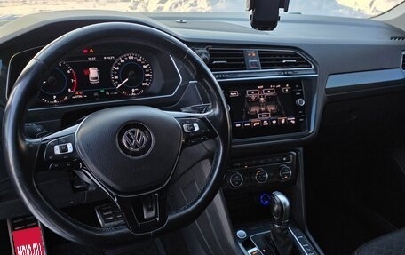 Volkswagen Tiguan II, 2018 год, 2 340 000 рублей, 14 фотография