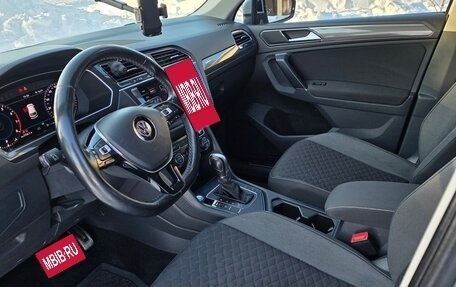 Volkswagen Tiguan II, 2018 год, 2 340 000 рублей, 13 фотография