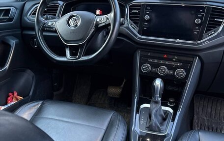 Volkswagen T-Roc I, 2019 год, 2 100 000 рублей, 10 фотография