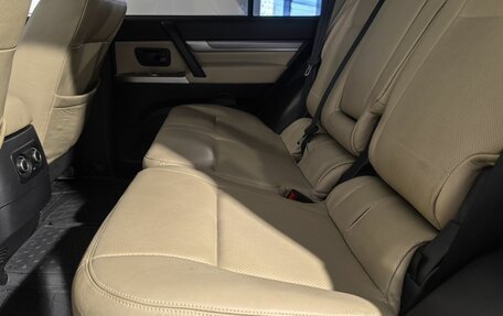 Mitsubishi Pajero IV, 2015 год, 3 399 000 рублей, 14 фотография