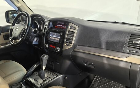 Mitsubishi Pajero IV, 2015 год, 3 399 000 рублей, 20 фотография