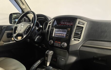 Mitsubishi Pajero IV, 2015 год, 3 399 000 рублей, 21 фотография