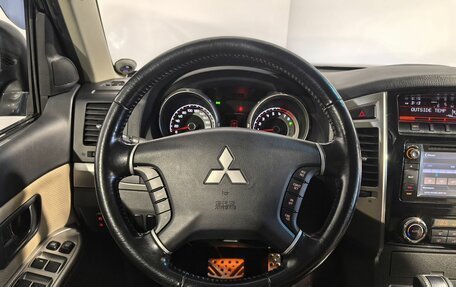 Mitsubishi Pajero IV, 2015 год, 3 399 000 рублей, 22 фотография