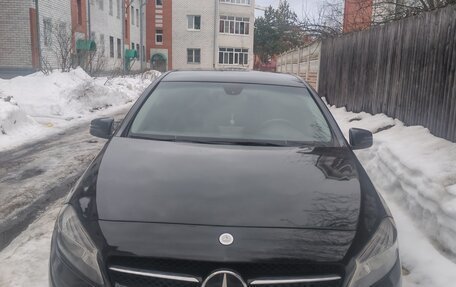 Mercedes-Benz A-Класс, 2014 год, 1 200 000 рублей, 1 фотография