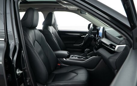 Toyota Highlander, 2021 год, 4 298 055 рублей, 8 фотография