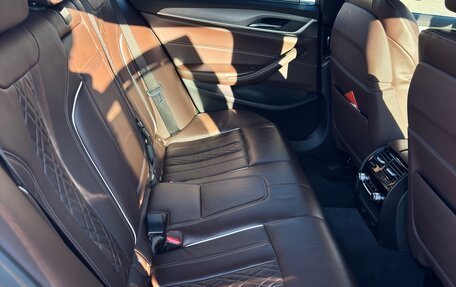 BMW 5 серия, 2018 год, 3 999 999 рублей, 20 фотография