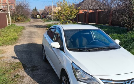 Hyundai Solaris II рестайлинг, 2016 год, 950 000 рублей, 2 фотография