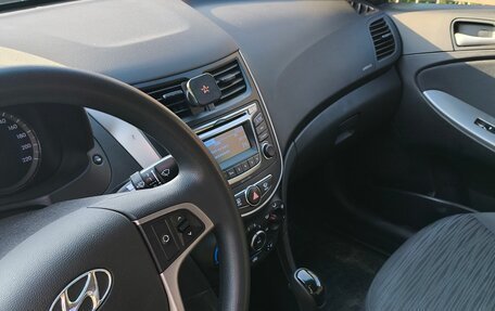 Hyundai Solaris II рестайлинг, 2016 год, 950 000 рублей, 6 фотография