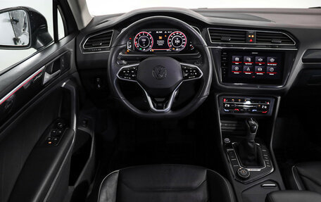 Volkswagen Tiguan II, 2021 год, 2 999 000 рублей, 11 фотография