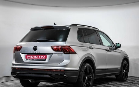 Volkswagen Tiguan II, 2021 год, 2 999 000 рублей, 5 фотография