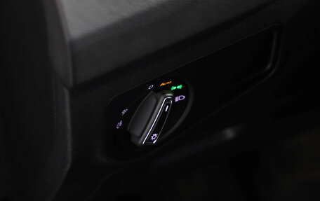 Volkswagen Tiguan II, 2021 год, 2 999 000 рублей, 23 фотография