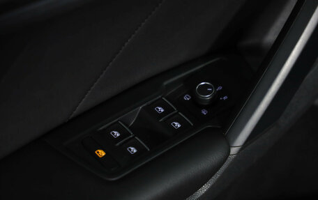 Volkswagen Tiguan II, 2021 год, 2 999 000 рублей, 25 фотография