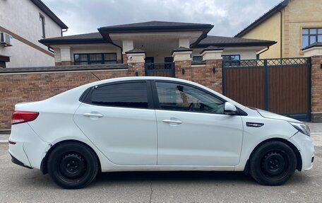 KIA Rio III рестайлинг, 2016 год, 420 000 рублей, 1 фотография