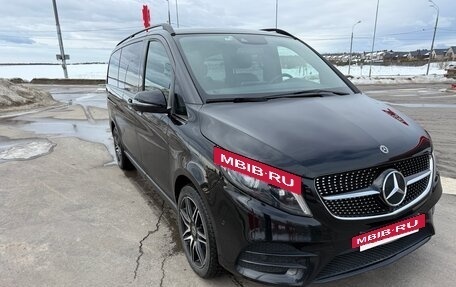 Mercedes-Benz V-Класс, 2022 год, 9 000 000 рублей, 4 фотография