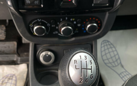 Renault Duster I рестайлинг, 2017 год, 1 140 000 рублей, 12 фотография