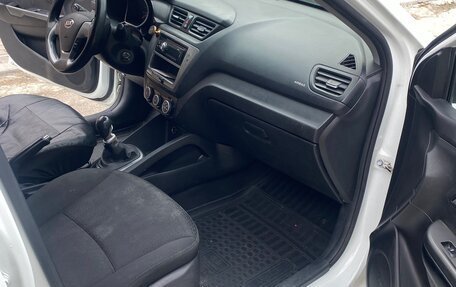 KIA Rio III рестайлинг, 2016 год, 420 000 рублей, 4 фотография