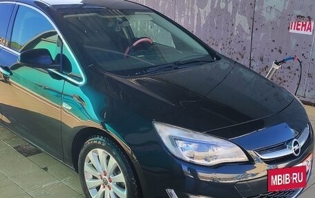 Opel Astra J, 2012 год, 860 000 рублей, 2 фотография