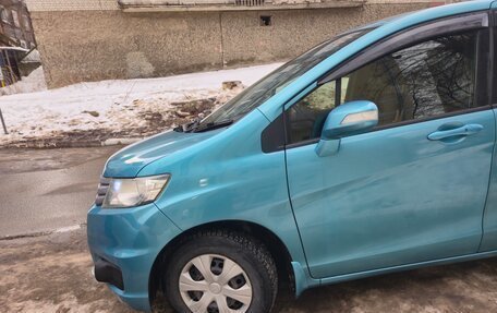 Honda Freed I, 2012 год, 1 150 000 рублей, 5 фотография