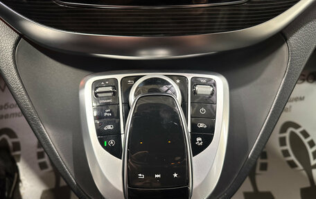 Mercedes-Benz V-Класс, 2019 год, 5 150 000 рублей, 28 фотография