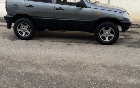 Chevrolet Niva I рестайлинг, 2006 год, 380 000 рублей, 5 фотография