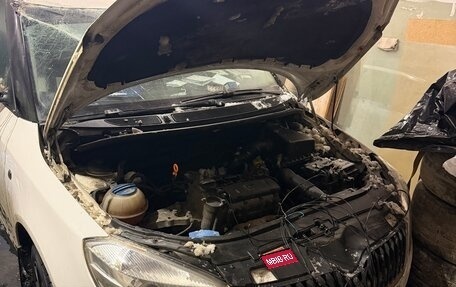 Skoda Fabia II, 2013 год, 200 000 рублей, 1 фотография