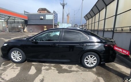 Toyota Camry, 2018 год, 2 000 000 рублей, 3 фотография