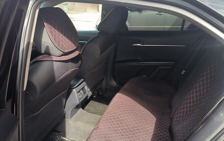 Toyota Camry, 2018 год, 2 000 000 рублей, 13 фотография