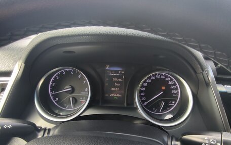 Toyota Camry, 2018 год, 2 000 000 рублей, 12 фотография