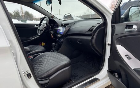 Hyundai Solaris II рестайлинг, 2014 год, 895 000 рублей, 12 фотография