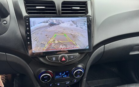 Hyundai Solaris II рестайлинг, 2014 год, 895 000 рублей, 15 фотография