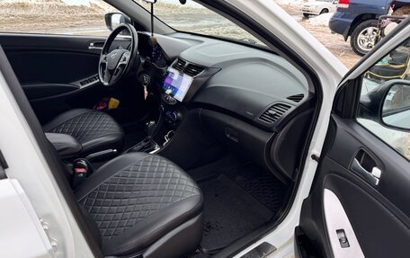 Hyundai Solaris II рестайлинг, 2014 год, 895 000 рублей, 23 фотография