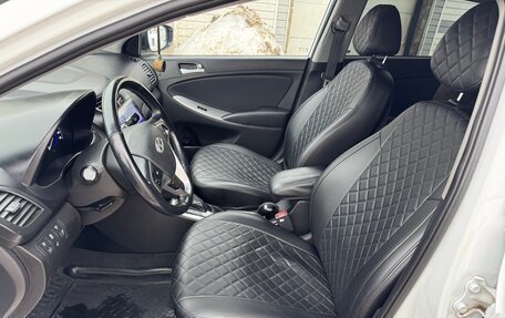 Hyundai Solaris II рестайлинг, 2014 год, 895 000 рублей, 24 фотография