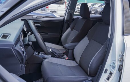 Toyota Auris II, 2018 год, 1 798 000 рублей, 10 фотография