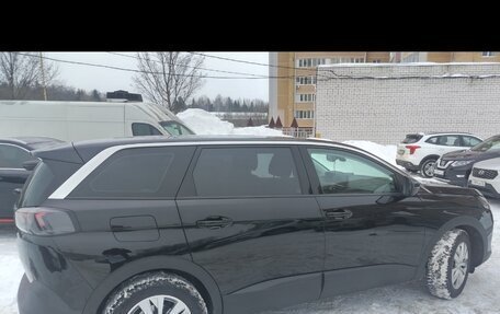 Peugeot 5008 II, 2021 год, 1 990 000 рублей, 3 фотография