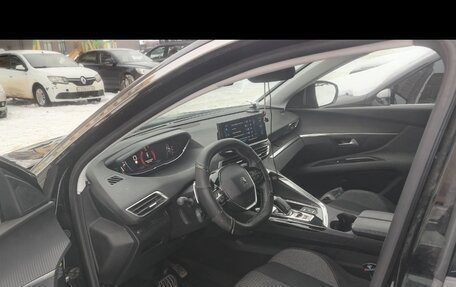 Peugeot 5008 II, 2021 год, 1 990 000 рублей, 6 фотография