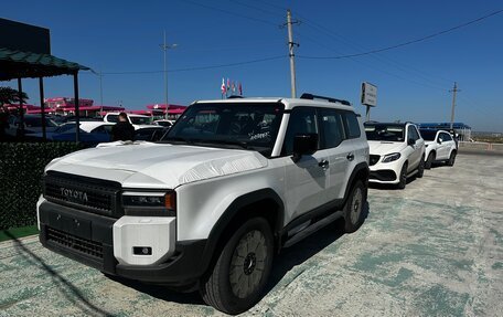 Toyota Land Cruiser Prado, 2024 год, 7 000 000 рублей, 2 фотография