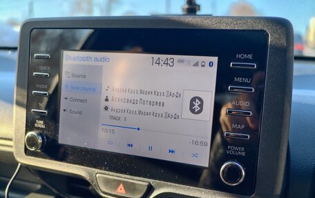 Toyota Yaris, 2020 год, 1 375 000 рублей, 4 фотография