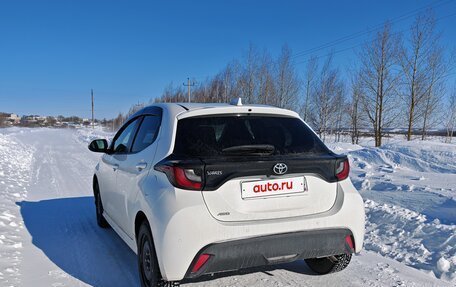 Toyota Yaris, 2020 год, 1 375 000 рублей, 3 фотография